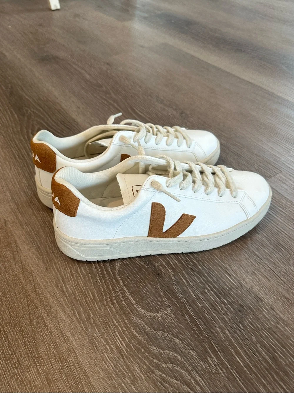 Veja White Sneakers with Brown Suede V Detail